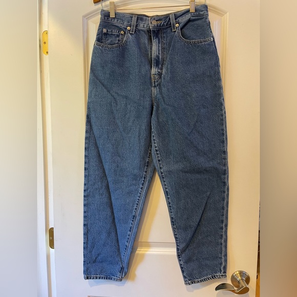 Levi's Denim - Levi's Mom Jeans, High Loose Taper, Medium Wash, Levi’s Premium Denim
